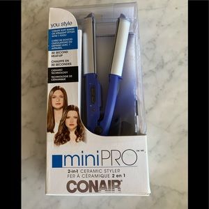 BNIB.  Conair mini pro 2 in 1 styler
